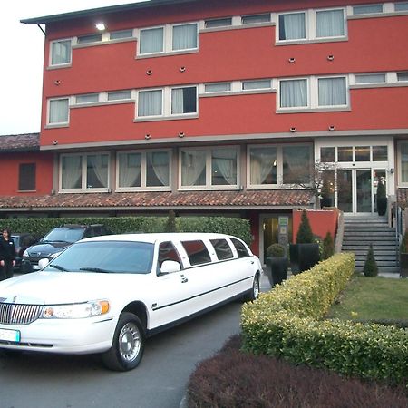 Hotel San Martino Boario Terme Buitenkant foto